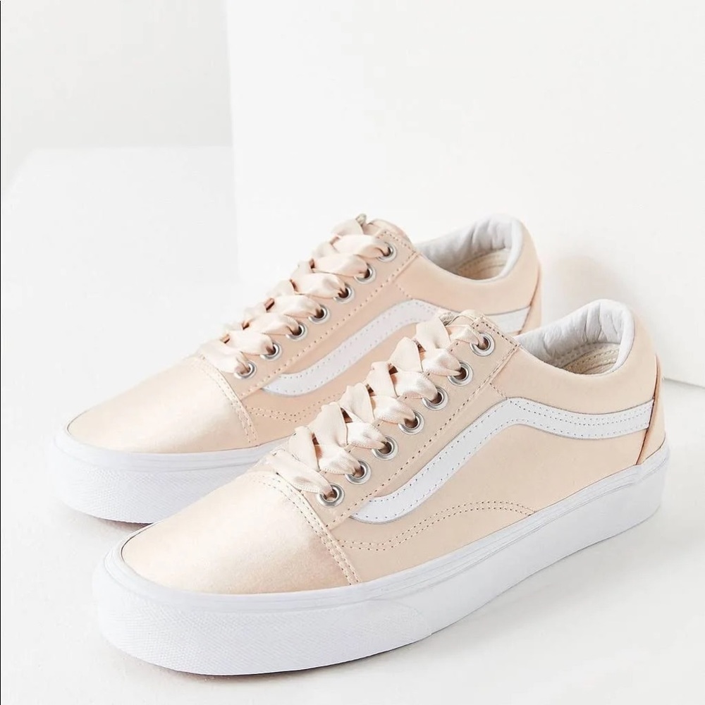NWT Satin Oldskool Vans In Blush Pink